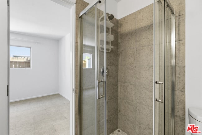 Building Photo - 1434 25th St