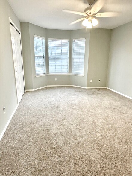 Building Photo - 601 E Burgess Rd
