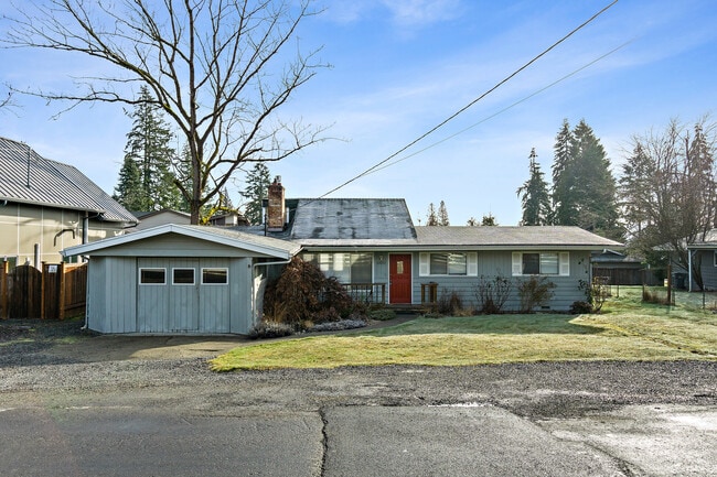 Building Photo - 10012 136th Ave NE