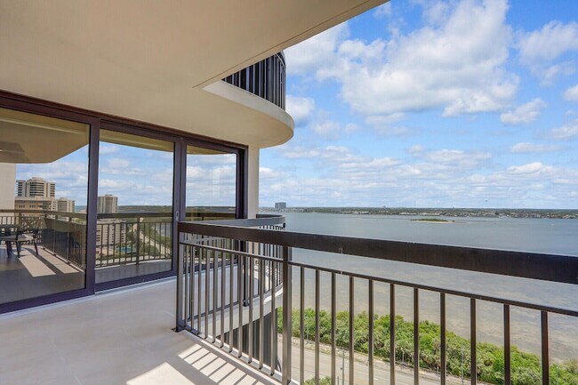Building Photo - 5380 N Ocean Dr