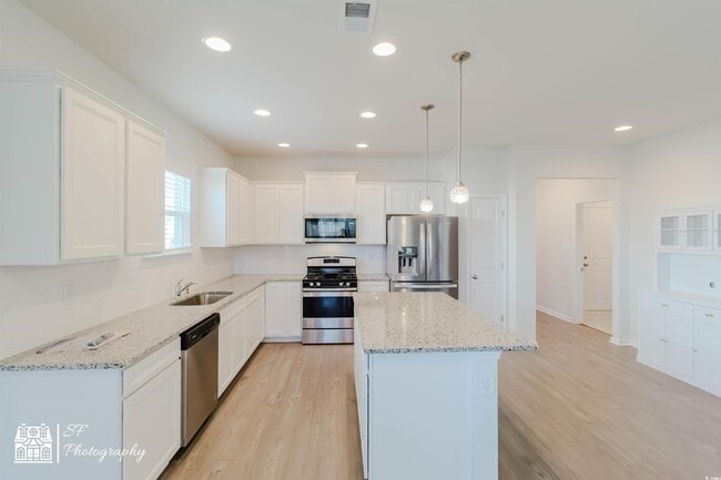 Building Photo - 3320 Candytuft Dr