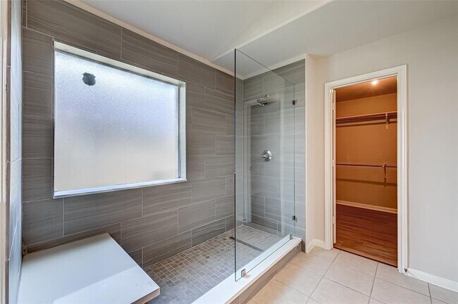 Building Photo - 2310 Diamond Springs Dr