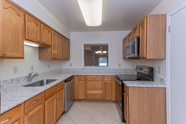 Floorplan - Indian Creek Apartments and Townhomes