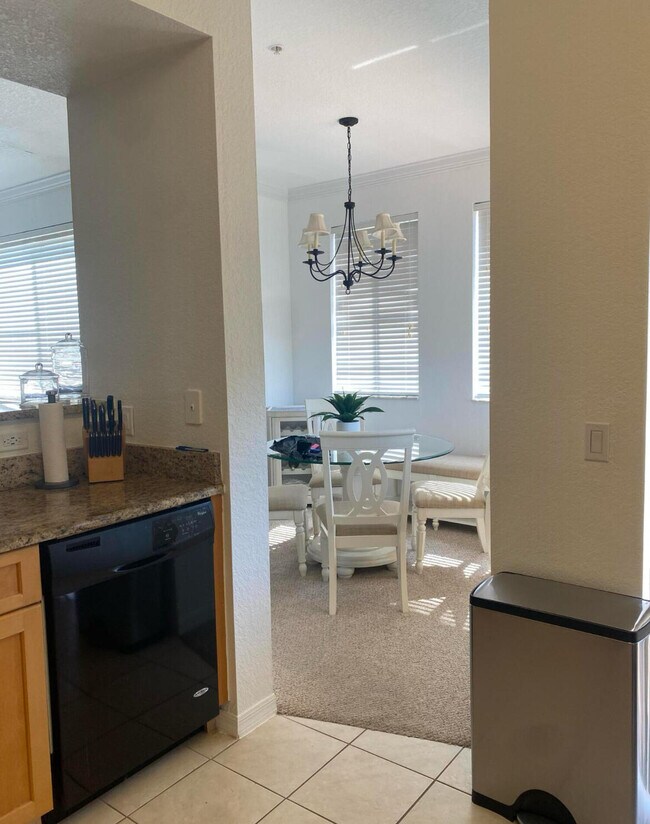 Building Photo - 11014 Legacy Dr