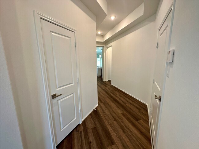 Building Photo - 31900 Retama Ranch Ln