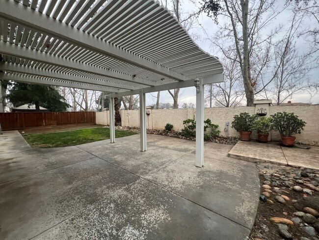 Building Photo - COMING SOON! AVAILABLE 02/01/2026! IMMACULATE BRENTWOOD GARIN RANCH 4-BEDROOM RENTAL!