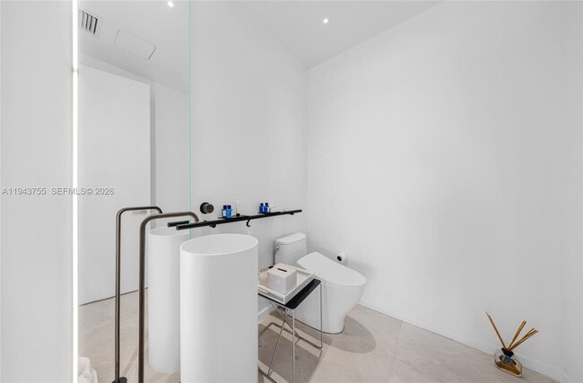 Building Photo - 9705 Collins Ave