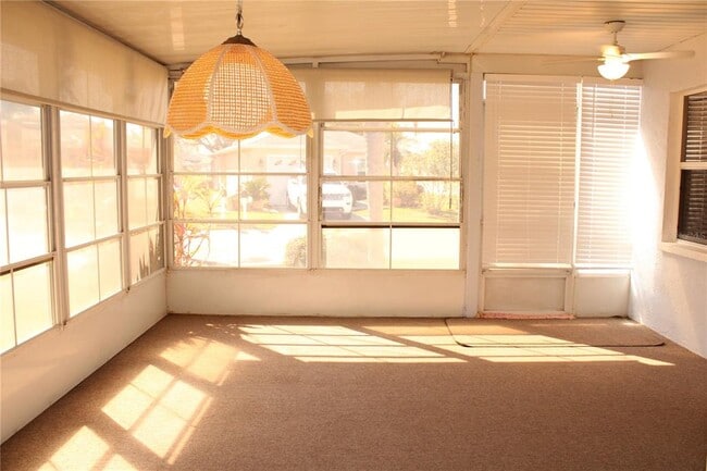 Building Photo - 1507 Lantana Ct