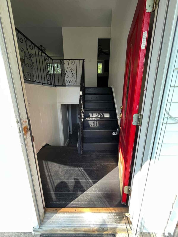 Building Photo - 105 Woodland Ave