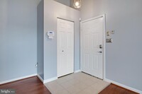 Building Photo - 700 Orchard Overlook