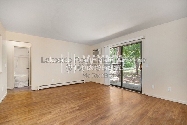 Building Photo - 1015 36th St SW