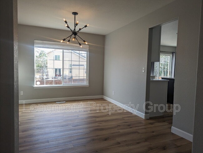 Building Photo - 3558 Larkspur Dr