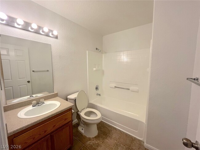 Building Photo - 4730 E Craig Rd