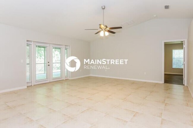 Building Photo - 3 Bedroom Pet-Friendly Home in NORTH PORT, FL with Main Street Renewal