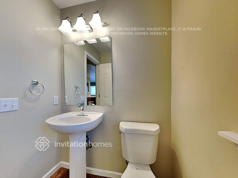 Building Photo - 5702 208th St Ct E