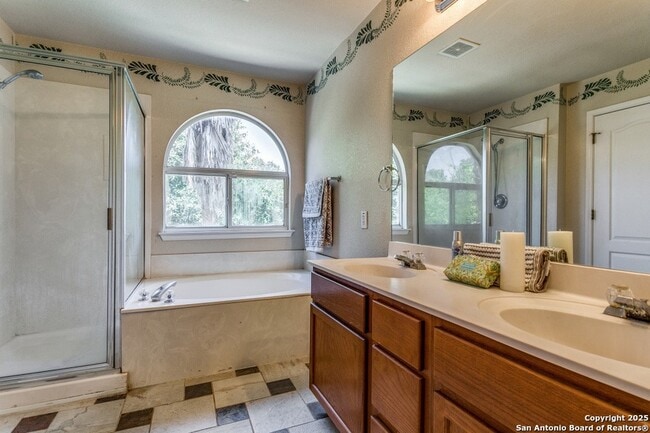 Building Photo - 8227 Maloy Manor