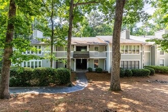 Building Photo - 603 Summit N Dr NE