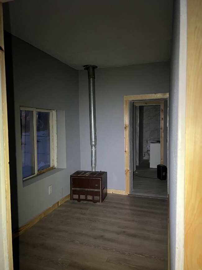 Building Photo - 501 E Ave G