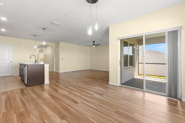 Building Photo - 13911 Smiling Daisy Pl