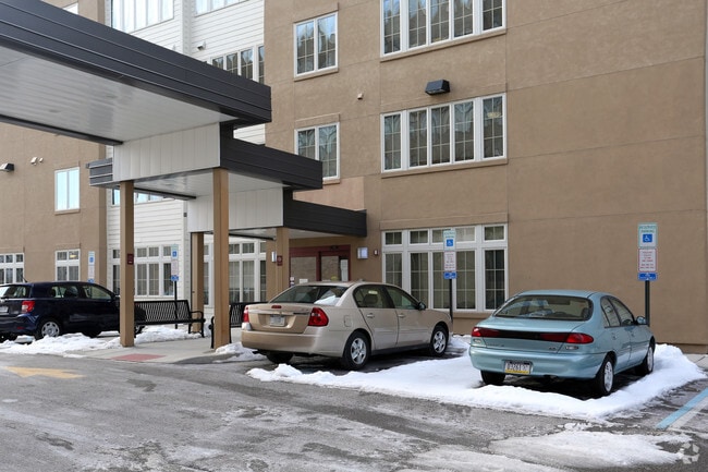 Building Photo - Pensdale Apartments