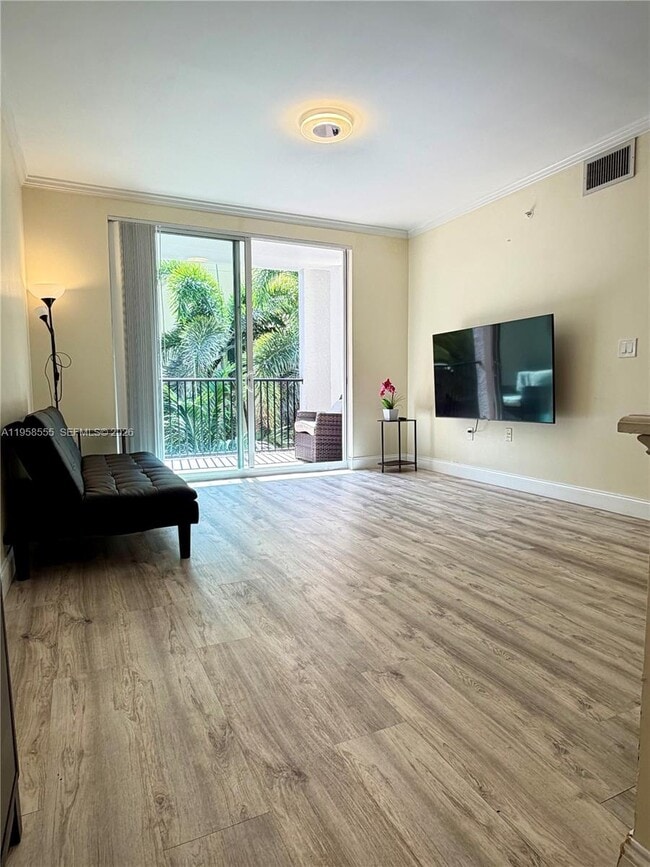 Building Photo - 17150 N Bay Rd