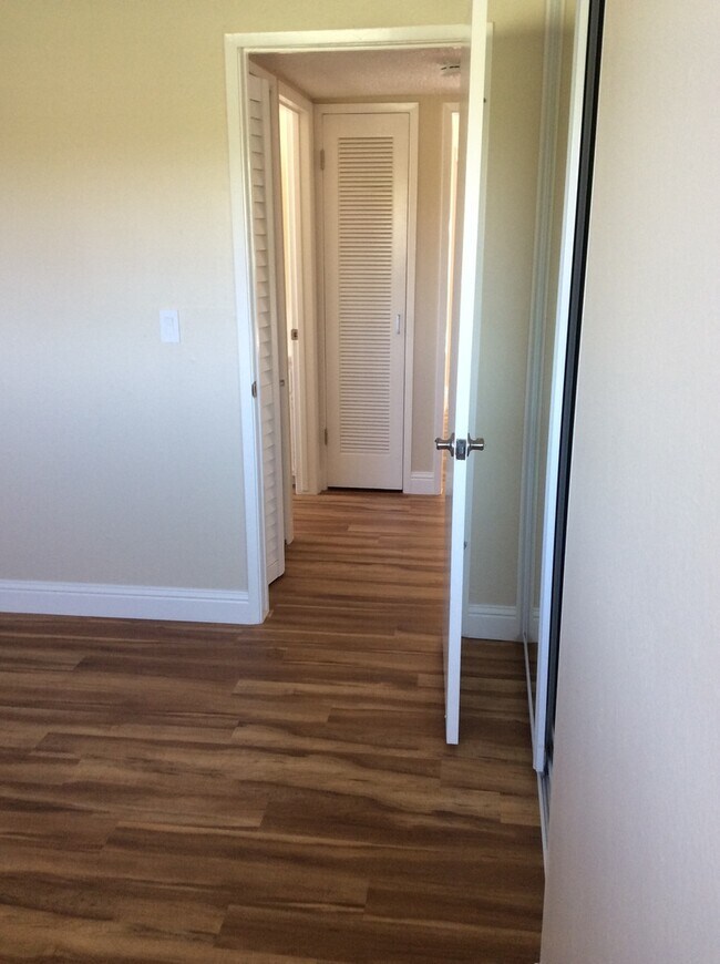 Building Photo - 1525 Atlanta Ct