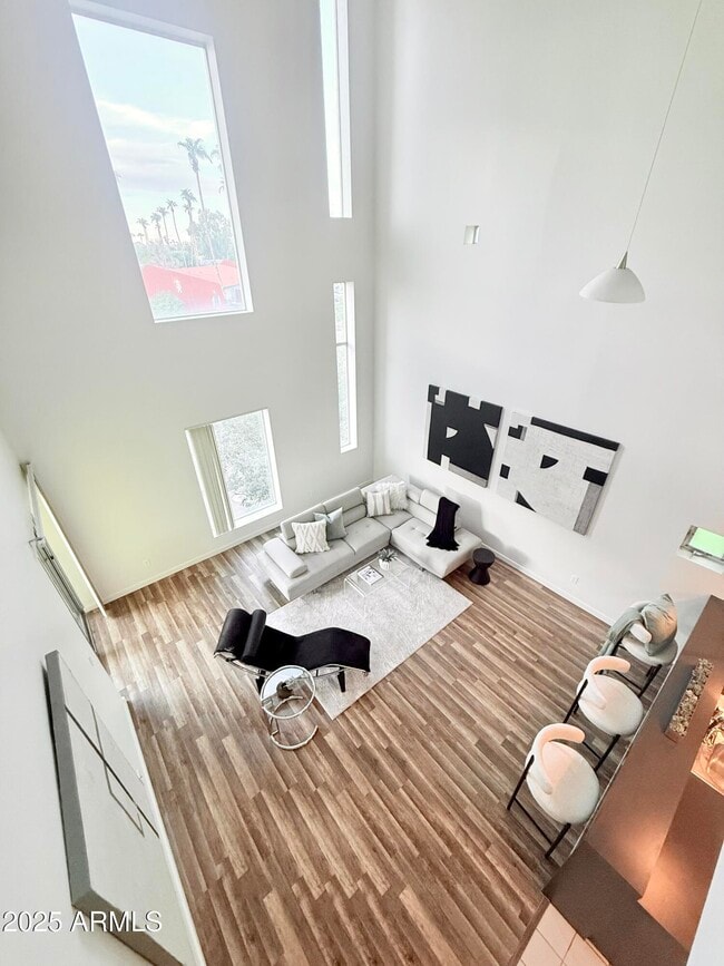 Building Photo - 1111 W University Dr