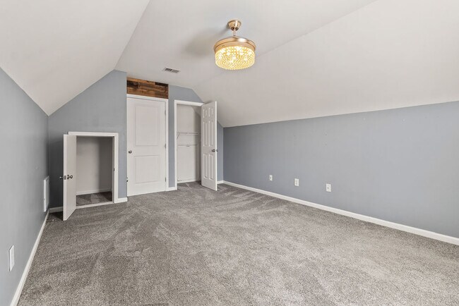 Building Photo - Winslow Home