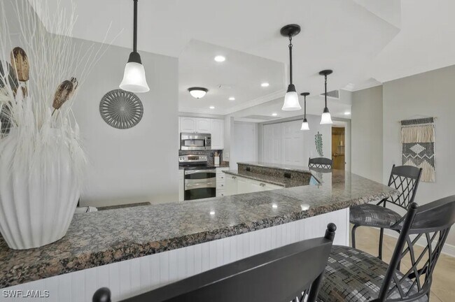 Building Photo - 5 Bluebill Ave