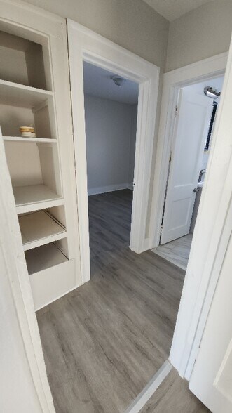 Building Photo - 7005 Orchard Ave