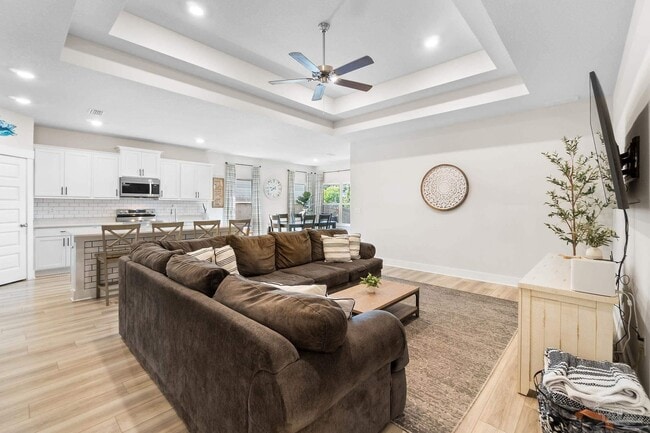 Building Photo - 249 Camellia Dr