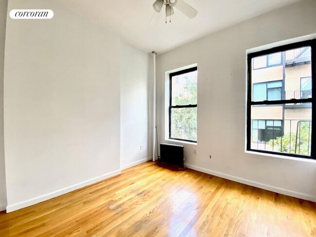 Building Photo - 313 W 114th St