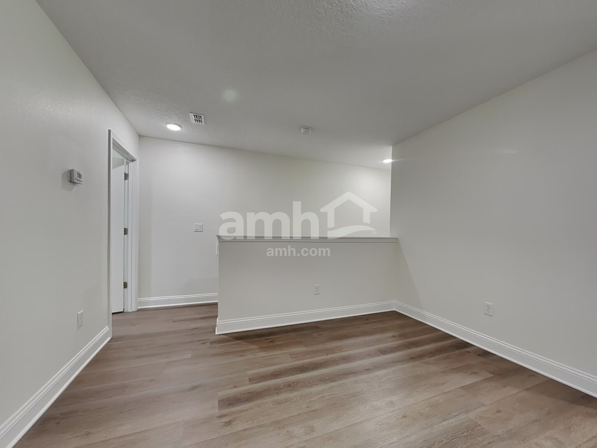 Building Photo - 11440 Bay Hl Cir
