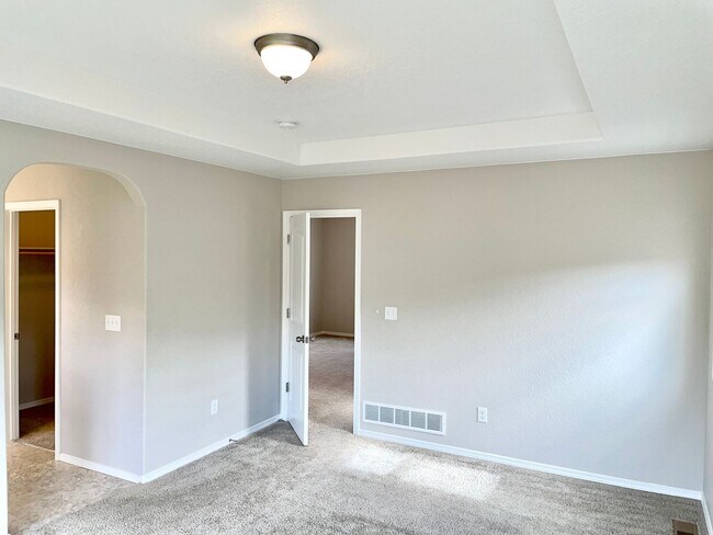 Building Photo - Built in 2021- Stunning 5 Bedroom 4 bath H...