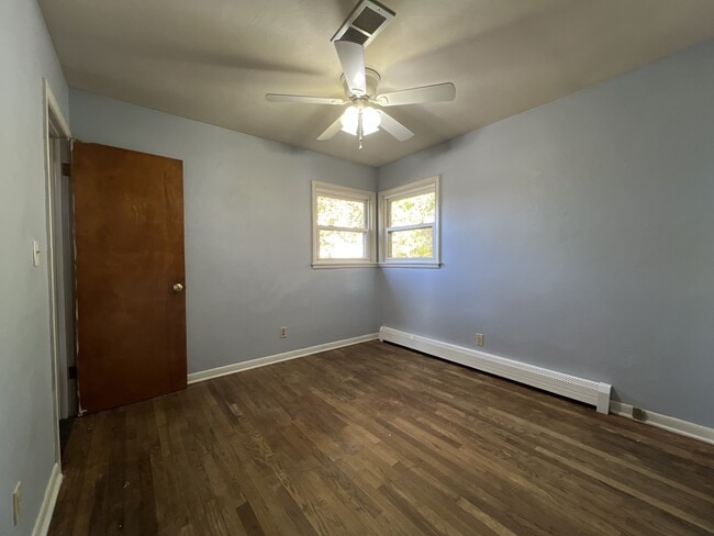 Building Photo - 2740 Buena Vista St