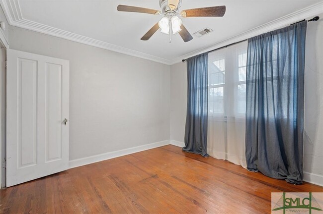 Building Photo - 254 Magnolia St