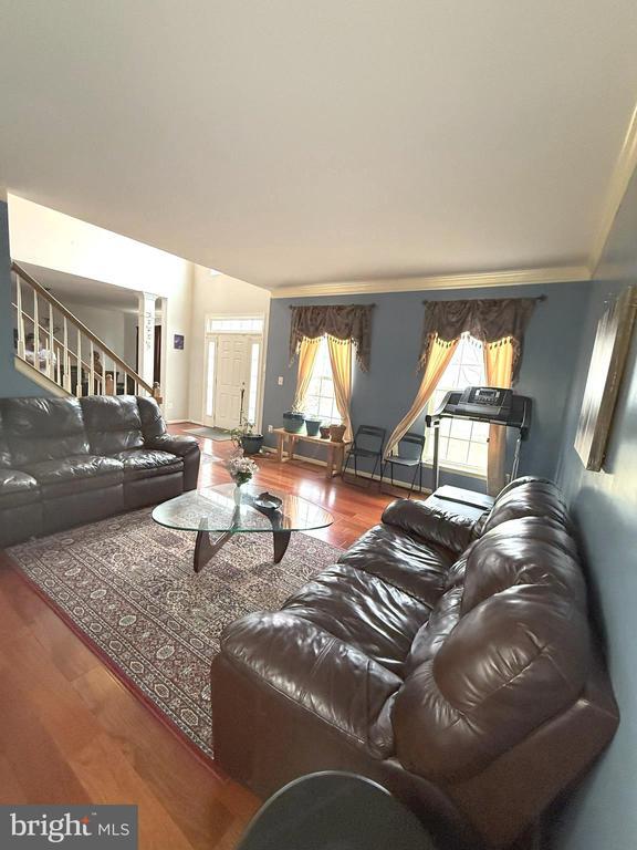 Building Photo - 18416 Beechnut Way