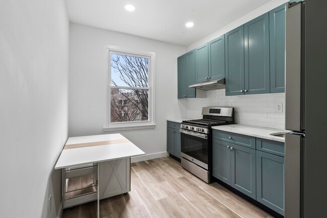 Building Photo - 45 66th St