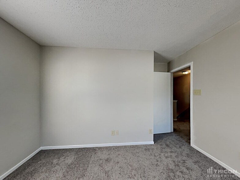 Building Photo - 12408 Bearsdale Dr