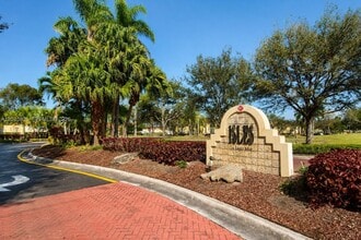 Building Photo - 663 Vista Isles Dr
