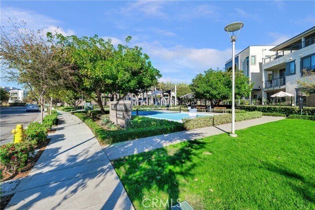 Building Photo - 3614 Rivington