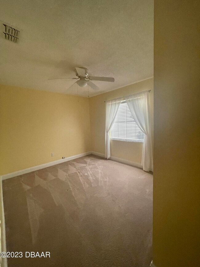 Building Photo - 261 Manhattan Way