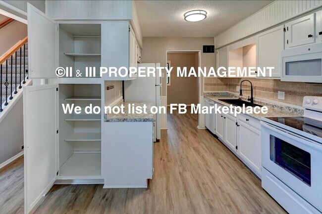 Building Photo - 537 NW Valleybrook Rd