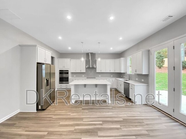 Building Photo - 245 Birchwood Row
