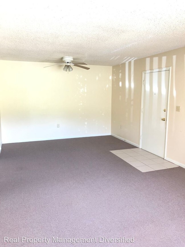 Building Photo - 1310 NE 33rd Ave