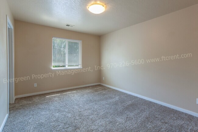 Building Photo - 6106-6106 W 8th St