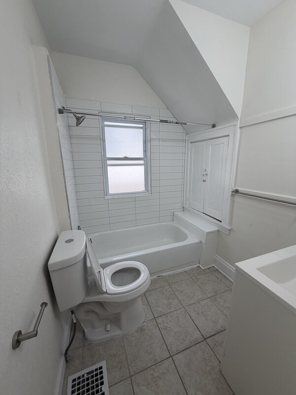 Building Photo - 4345 W 48th St