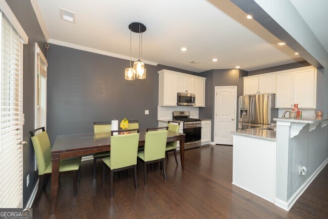 Building Photo - 7245 Heritage Oak Ct