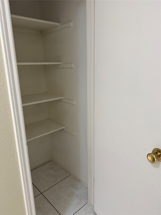 Building Photo - 11123 Cayman Mist Dr