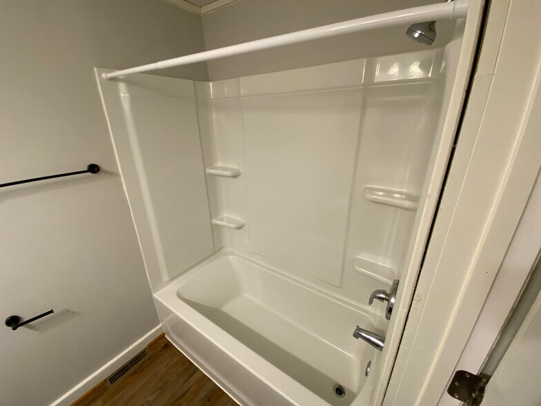 Building Photo - 210 S Hutchinson Ave